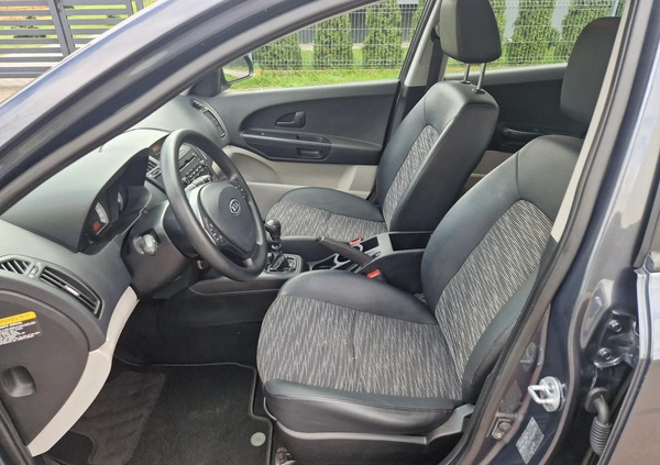 Kia Ceed cena 16900 przebieg: 220000, rok produkcji 2009 z Pionki małe 121